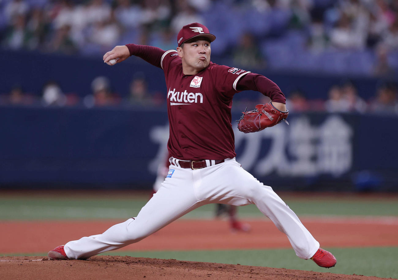 オリックス対楽天　力投する楽天先発の田中将（撮影・前田充）
