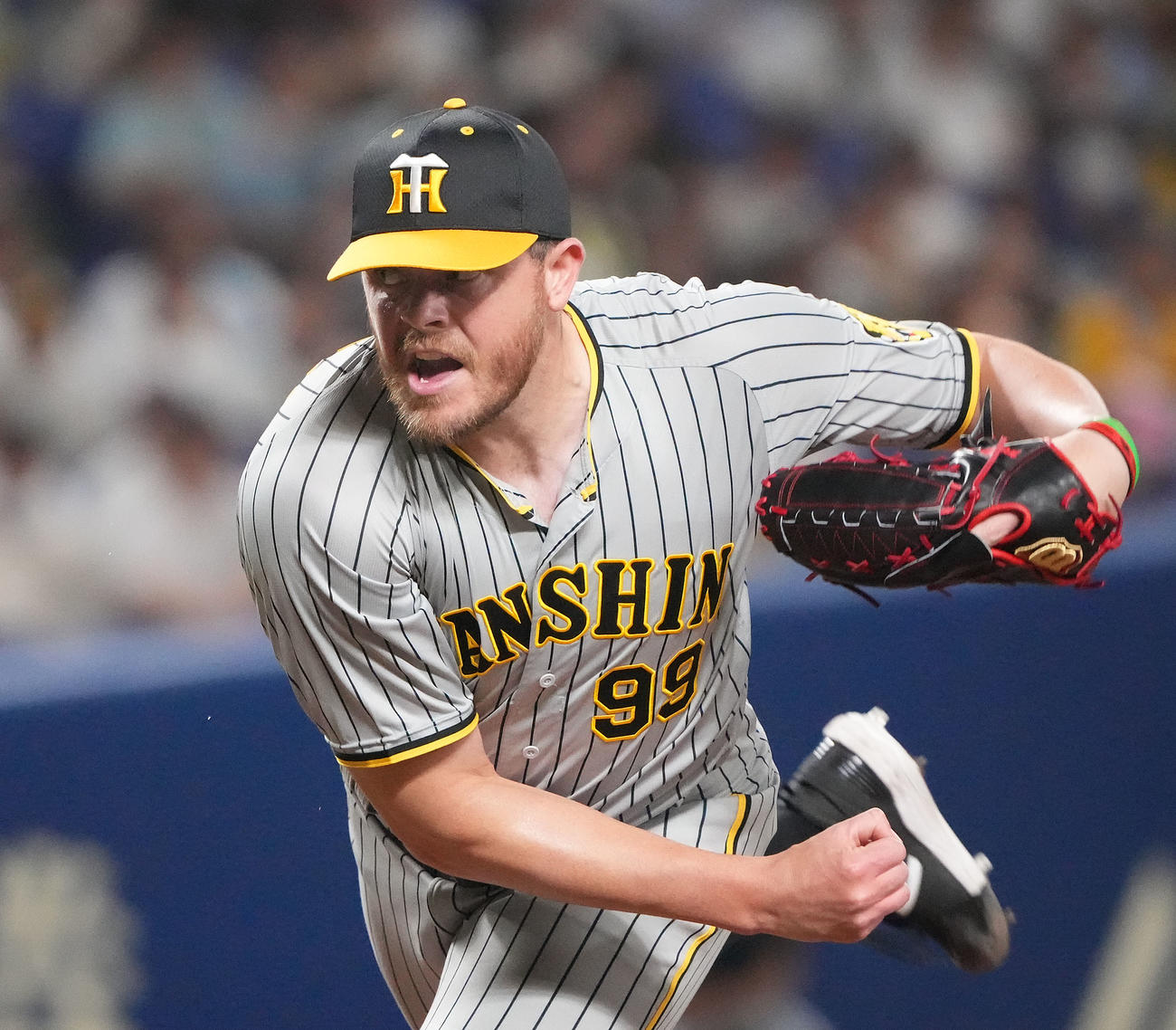 中日対阪神　阪神先発のビーズリーは6回途中を4安打1失点に抑える（撮影・森本幸一）