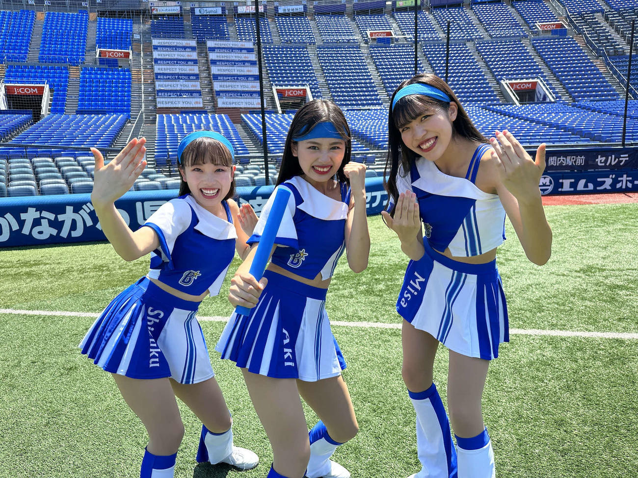 DeNAの「港星学園祭（べいすたがくえんさい）」で行われる企画で中学生・高校生と「ハマスタバトル」でガチ対決するdiana（球団提供）
