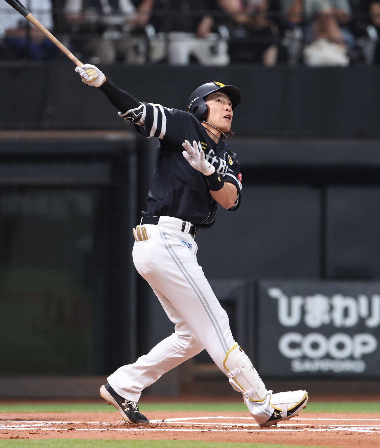 日本ハム対ソフトバンク　1回表ソフトバンク2死、柳田は先制となる右越え本塁打を放つ（撮影・佐藤翔太）