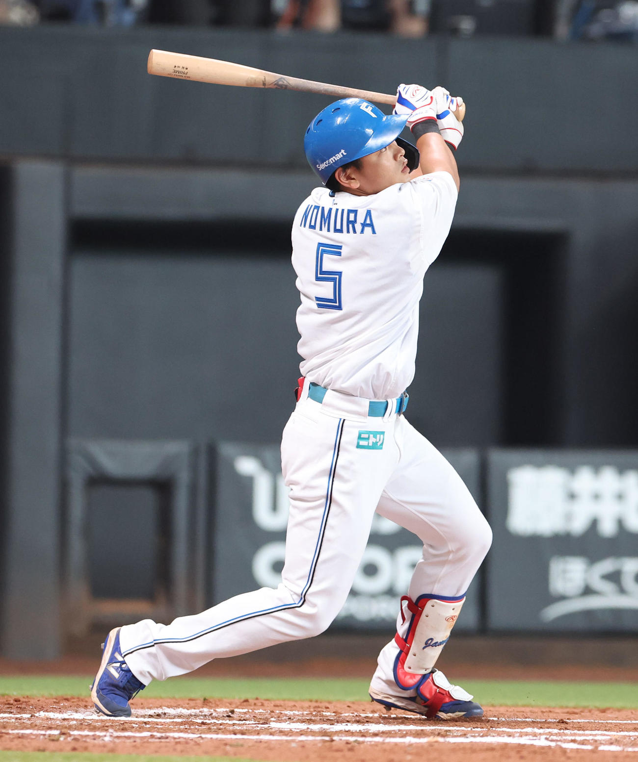 日本ハム対ソフトバンク　2回裏日本ハム1死、野村は左越え本塁打を放つ（撮影・佐藤翔太）