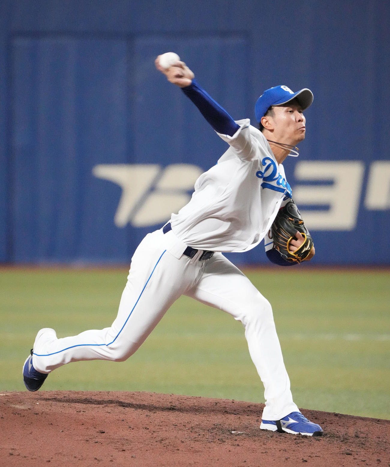 中日対ヤクルト　4回表、力投する中日先発の高橋宏（撮影・森本幸一）