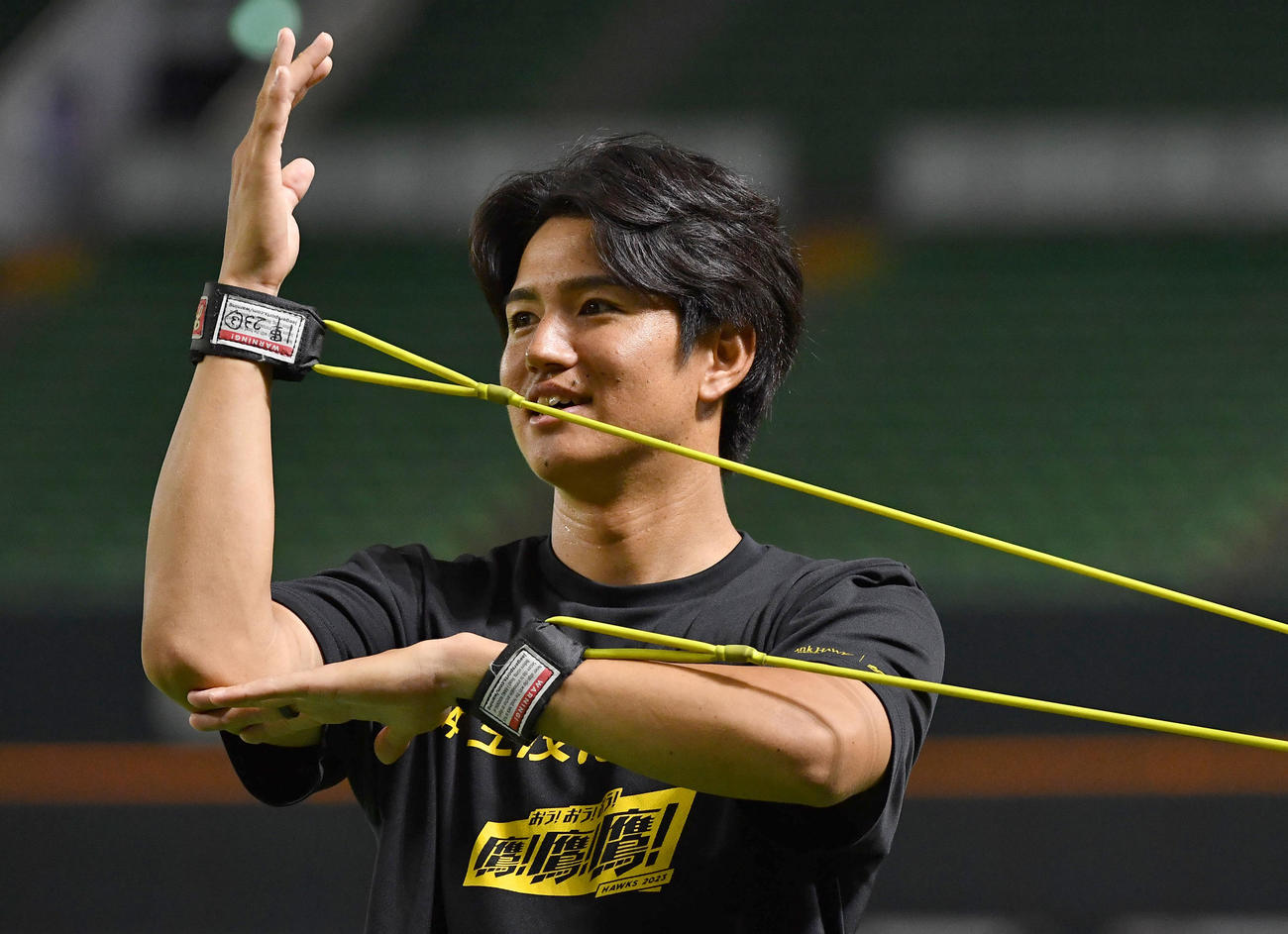 トレーニングを行う高橋礼（撮影・岩下翔太）