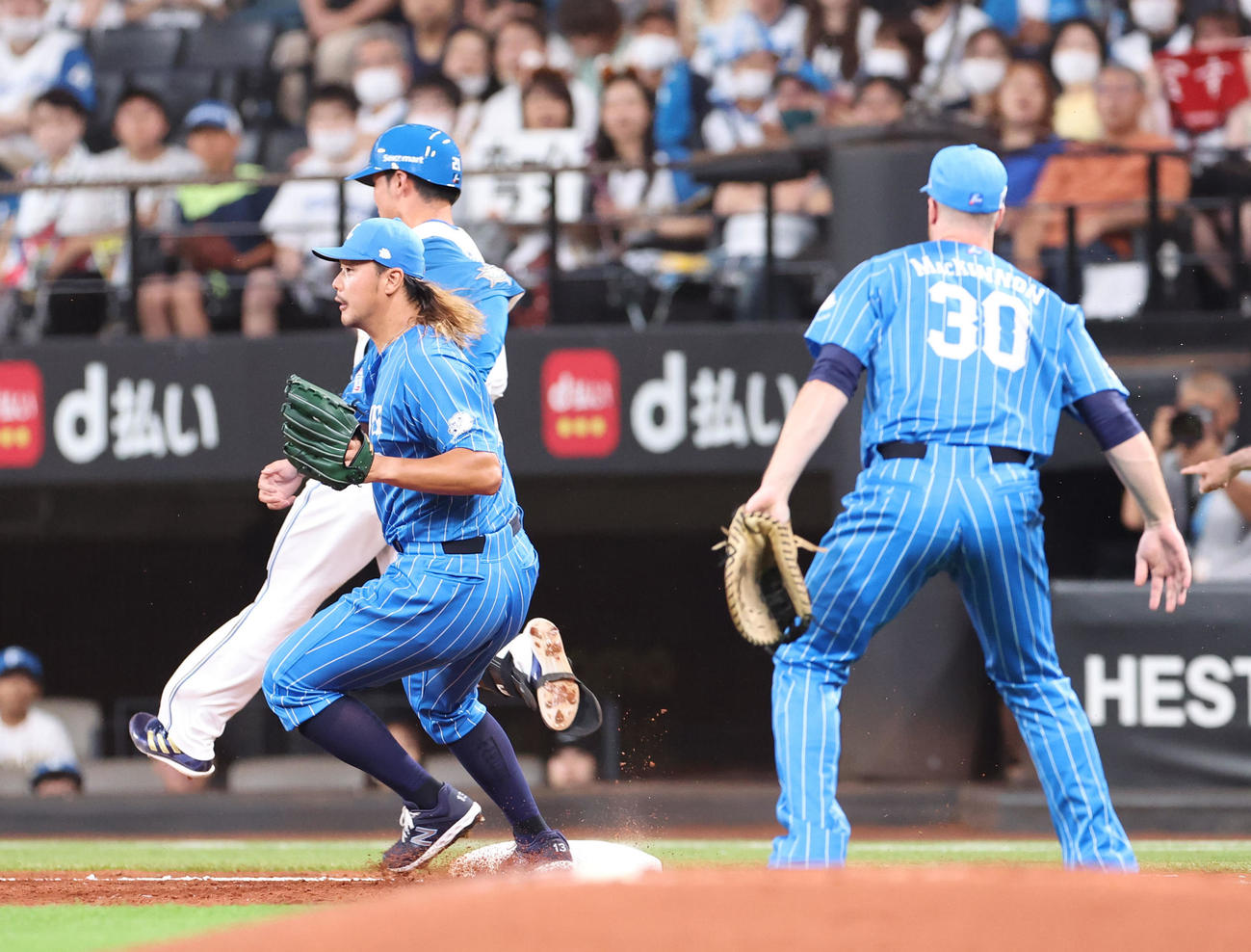 日本ハム対西武　1回裏日本ハム1死一塁、清宮は内野安打を放つ（撮影・佐藤翔太）