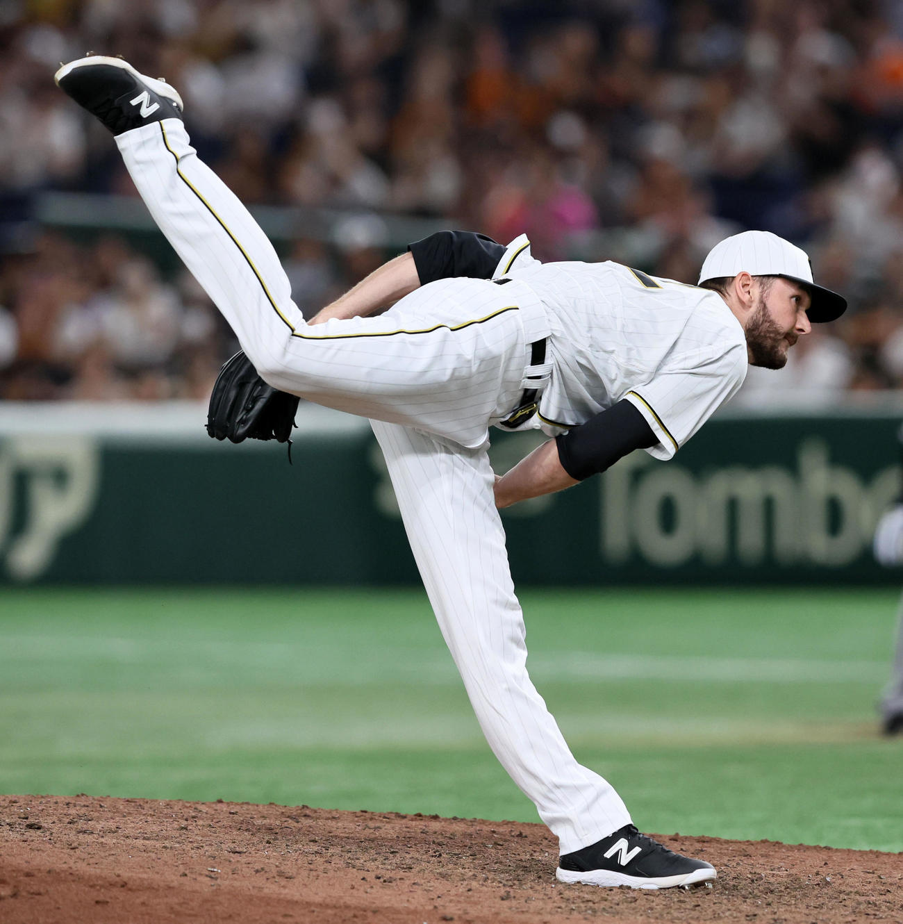 巨人対阪神　8回裏、阪神5番手で登板するケラー（撮影・加藤哉）