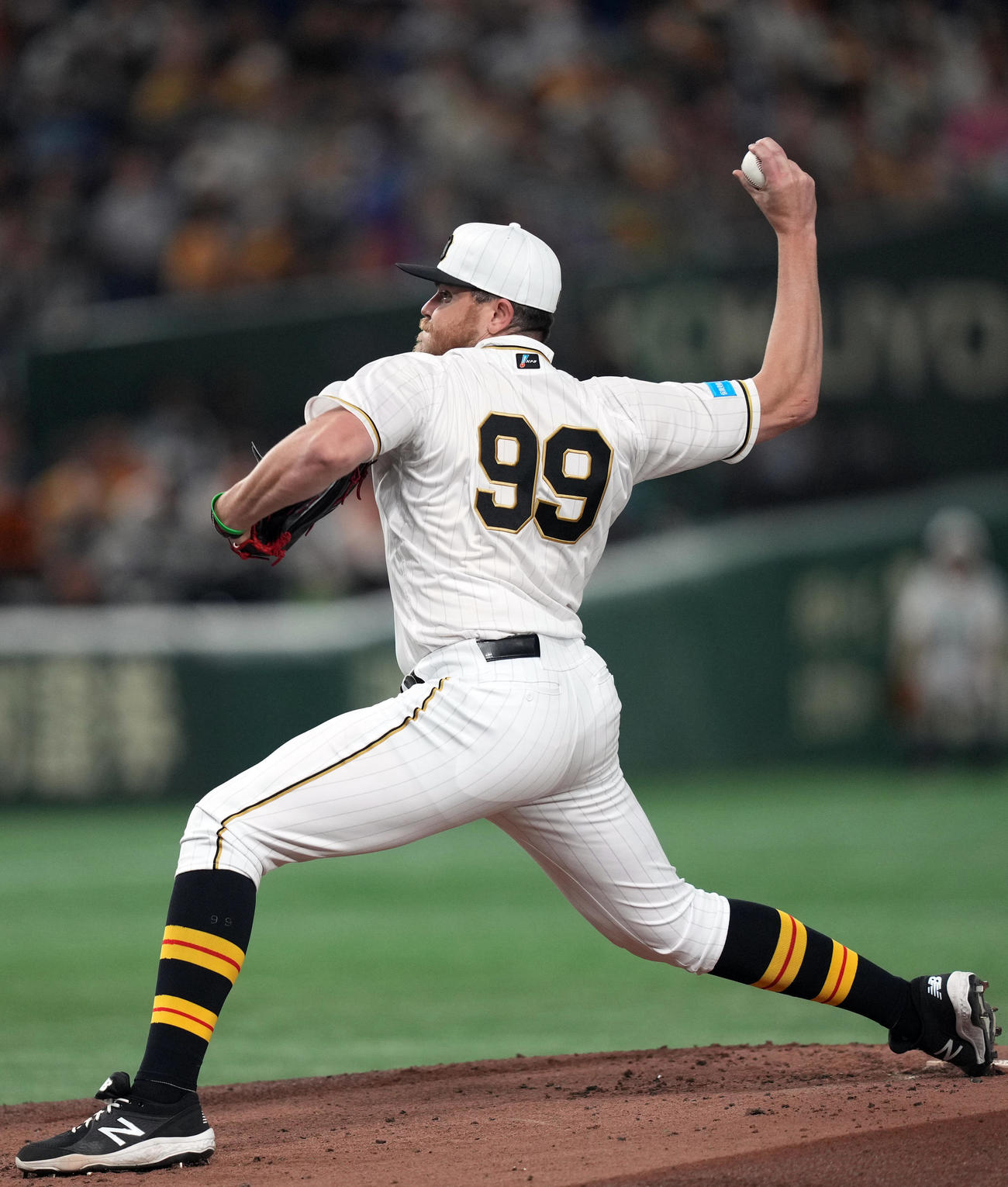 巨人対阪神　阪神先発ビーズリー（撮影・狩俣裕三）