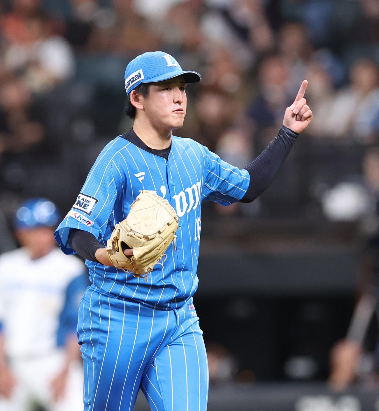 日本ハム対西武　8回裏日本ハム2死一塁、矢沢を三振にとりポーズをとる隅田（撮影・佐藤翔太）