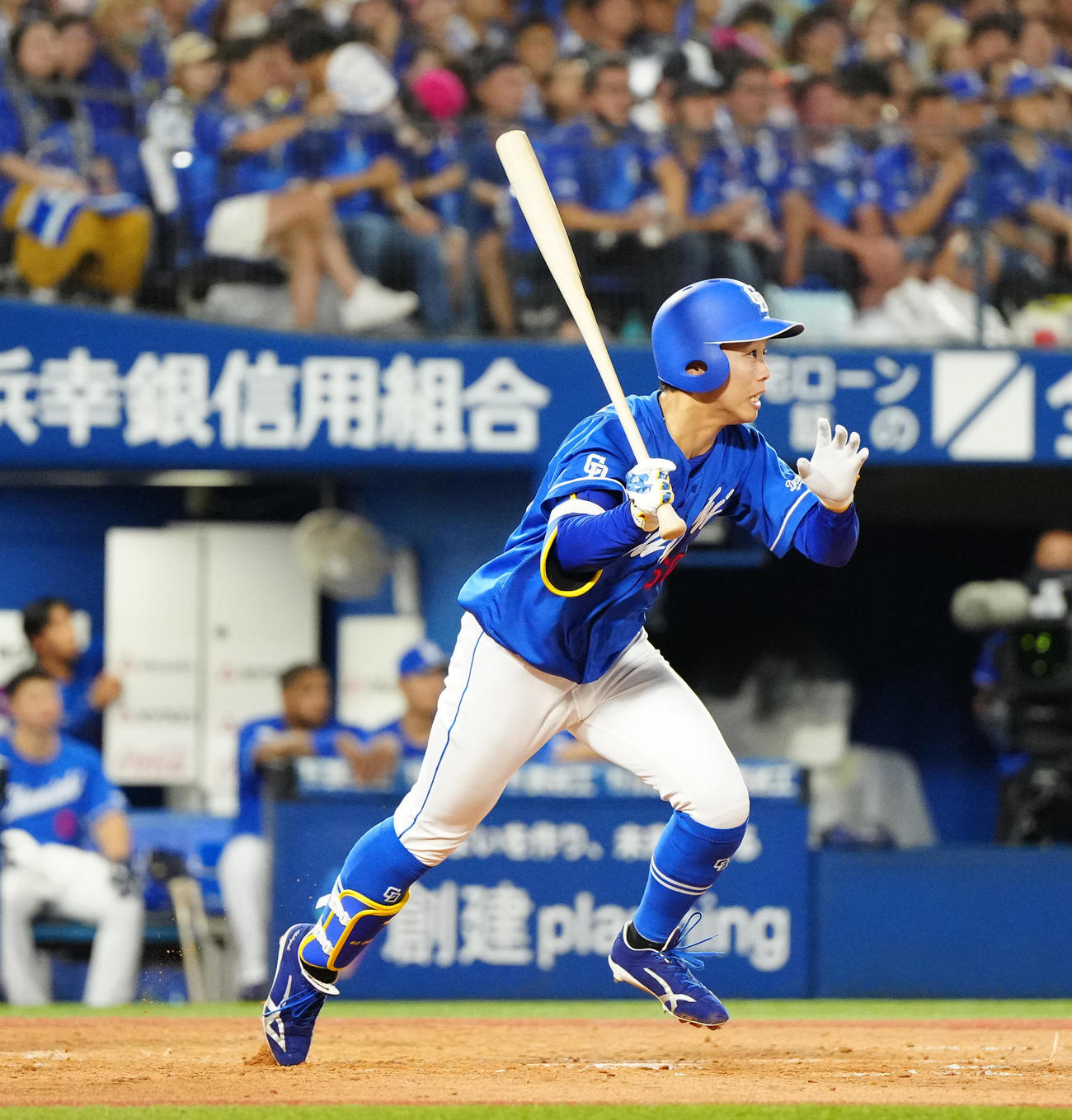 DeNA対中日　5回表中日2死二塁、右前適時打を放つ岡林（撮影・江口和貴）