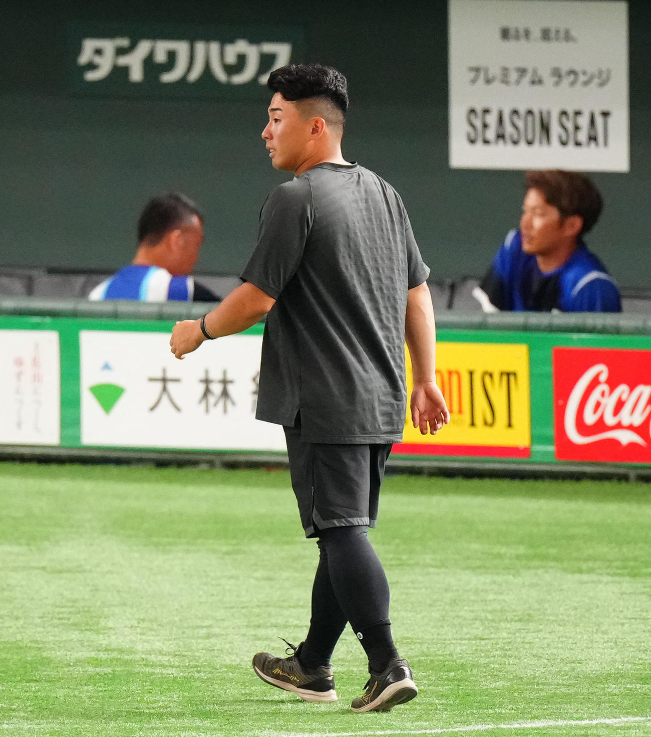 巨人対DeNA 1軍に合流した巨人浅野（撮影・江口和貴）