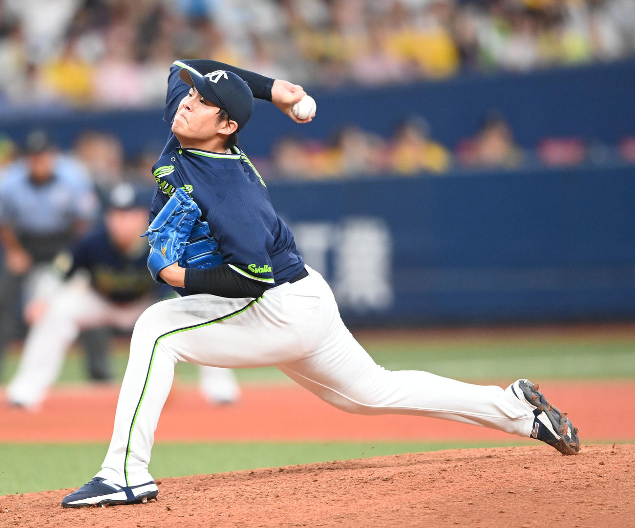 阪神対ヤクルト　ヤクルト4番手の清水（撮影・前岡正明）