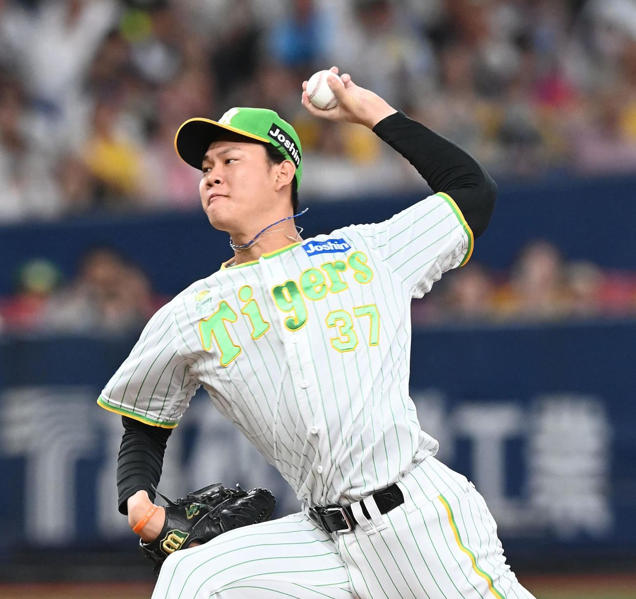 阪神対ヤクルト　阪神4番手の及川（撮影・前岡正明）