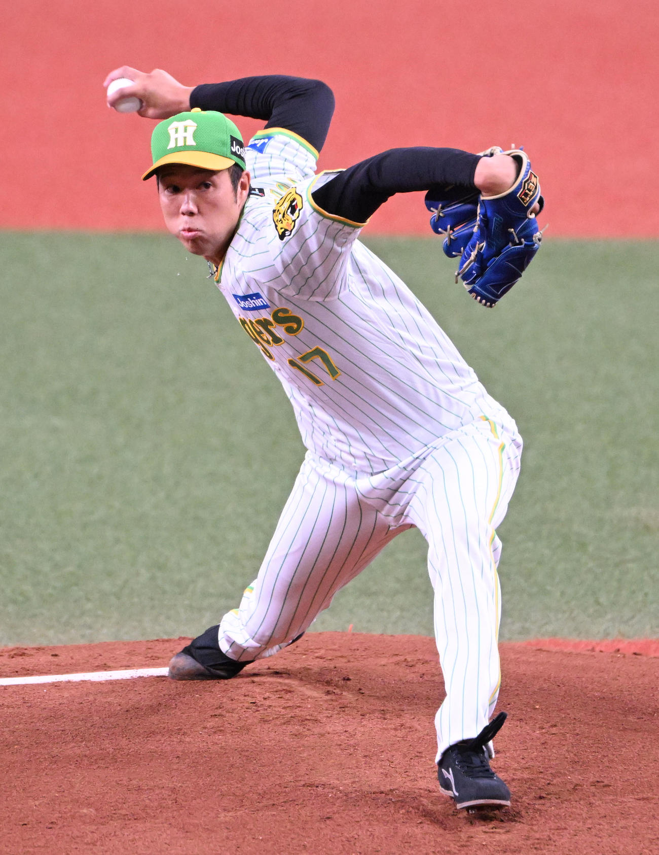 阪神対ヤクルト　阪神先発の青柳（撮影・和賀正仁）
