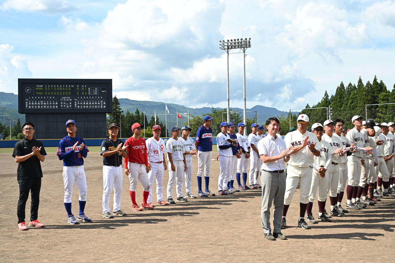 現役とOBが対戦する初の「全早稲田戦」が12日、新潟・南魚沼市の大原運動公園ベーマガSTADIUMで行われた
