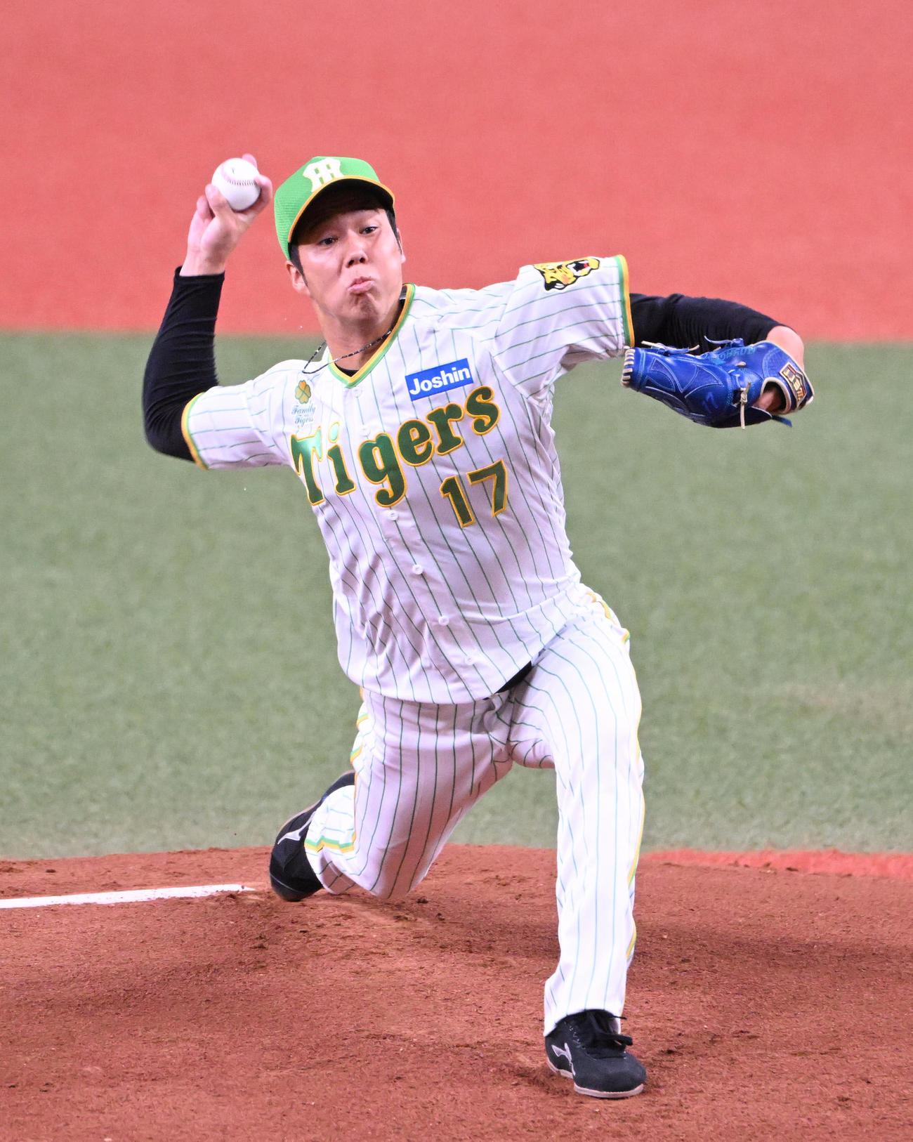 阪神対ヤクルト　阪神先発の青柳（撮影・和賀正仁）