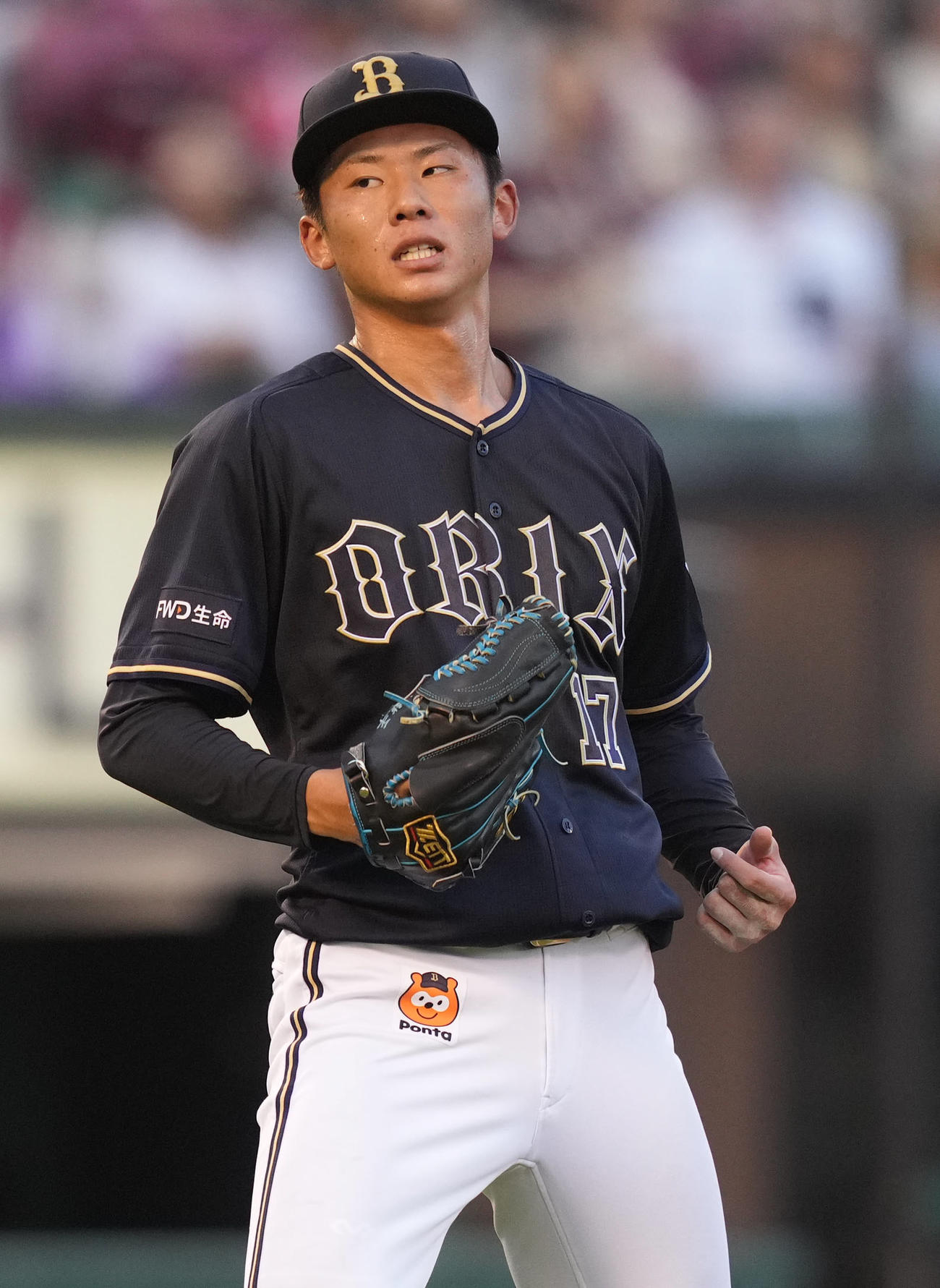 楽天対オリックス　3回裏楽天2死一、二塁、小郷を空振り三振に仕留めるオリックス先発曽谷（撮影・狩俣裕三）