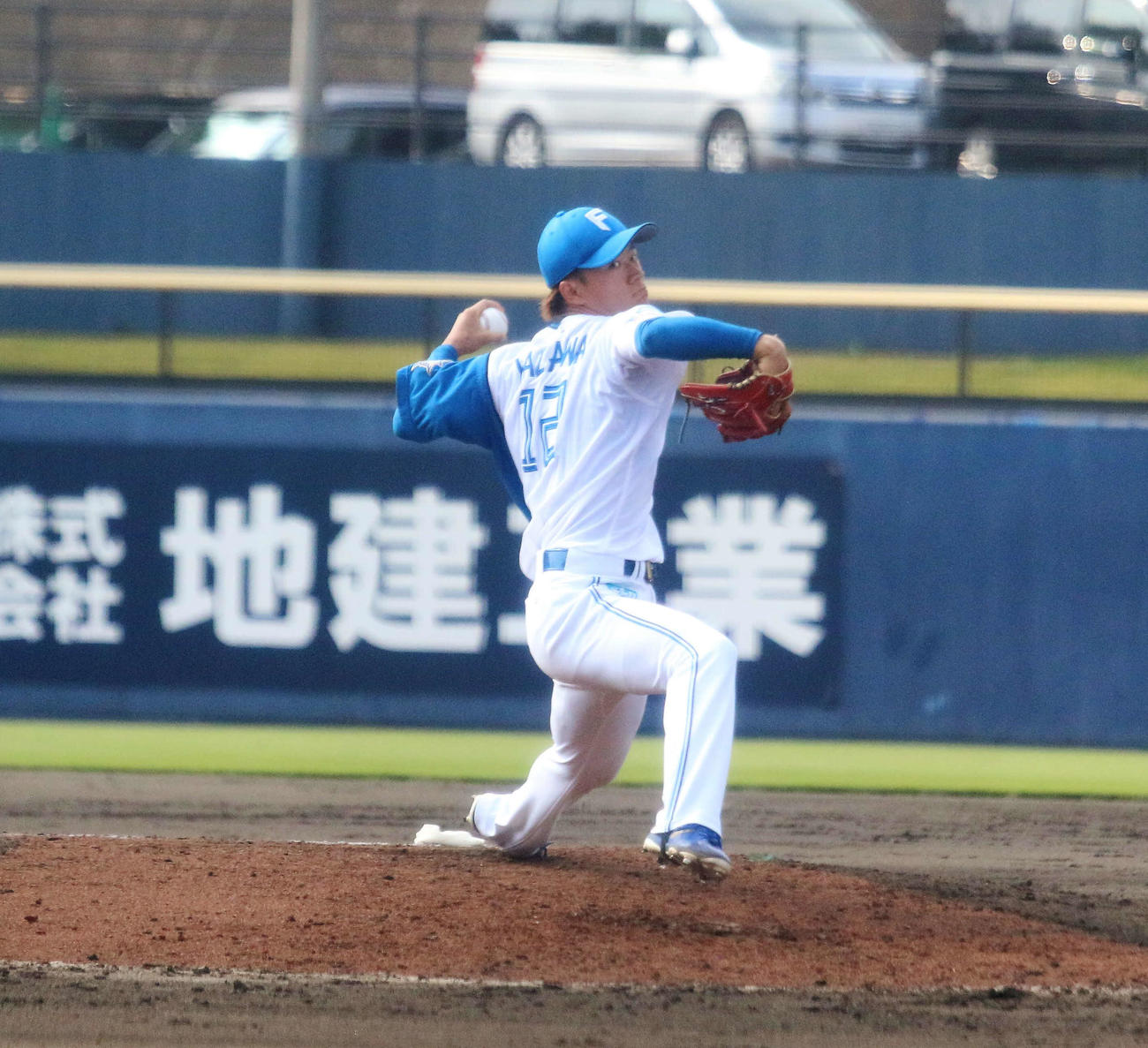 日本ハム対巨人　7回に2番手で登板し、1回1安打1失点だった日本ハム矢沢（撮影・木下大輔）