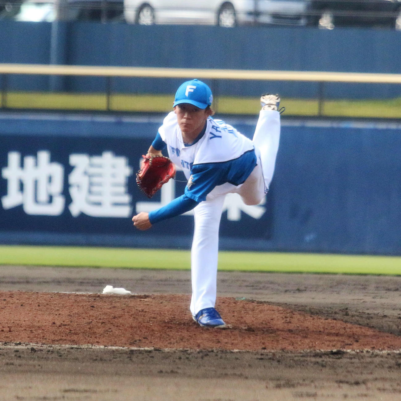 日本ハム対巨人　7回に2番手で登板し、1回1安打1失点だった日本ハム矢沢（撮影・木下大輔）