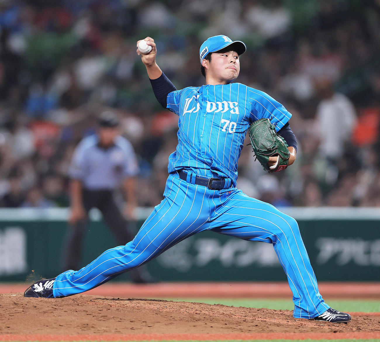 西武対楽天　7回から登板した西武豆田（撮影・足立雅史）