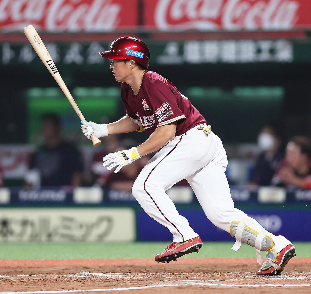 西武対楽天　9回表楽天2死一塁、小深田は猛打賞となる右前打を放つ（撮影・足立雅史）