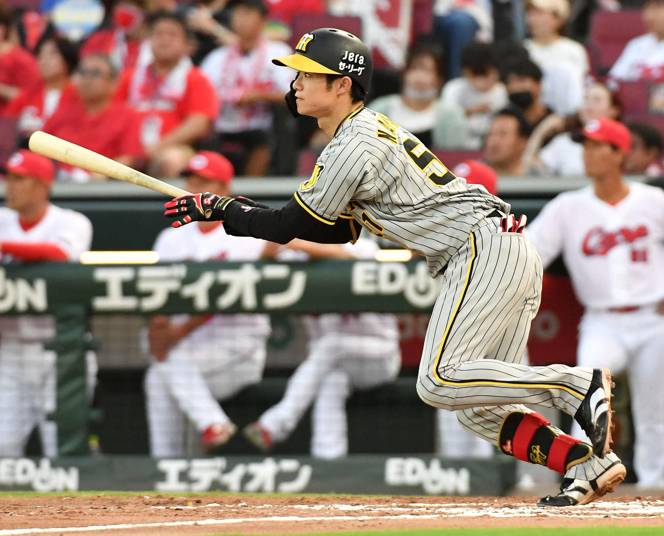 広島対阪神　2回表阪神2死二塁、中野は右前適時打を放つ（撮影・岩下翔太）