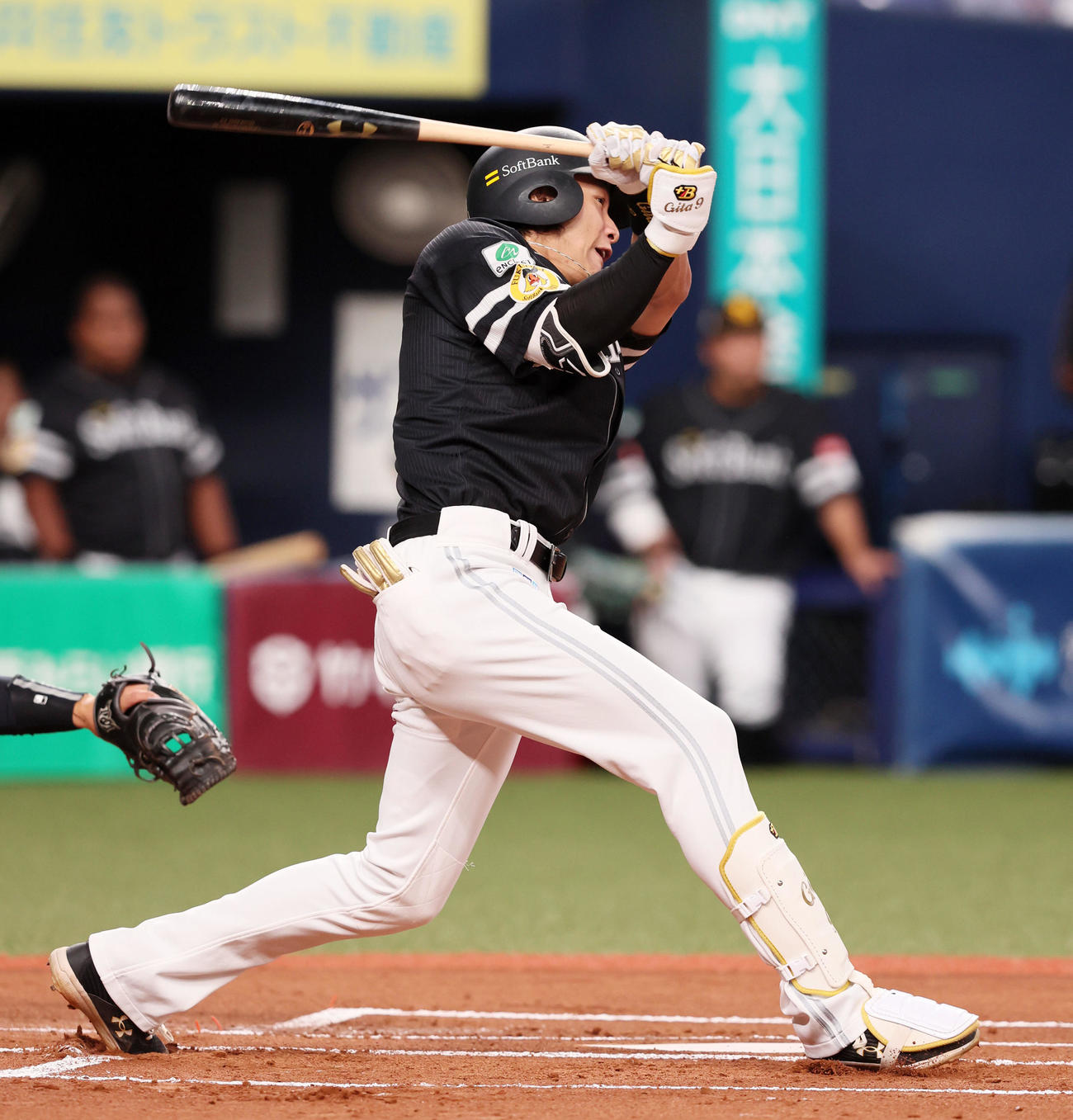 オリックス対ソフトバンク　1回表ソフトバンク1死二塁、柳田は右適時打を放つ（撮影・加藤哉）