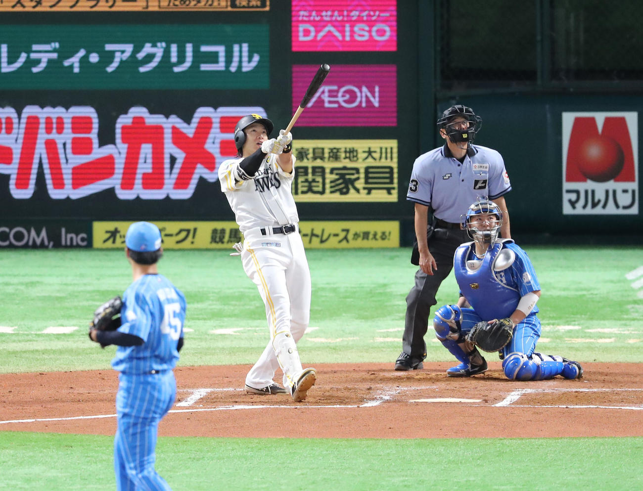 ソフトバンク対西武　6回裏ソフトバンク1死、柳田は左越え本塁打をい放つ（撮影・梅根麻紀）