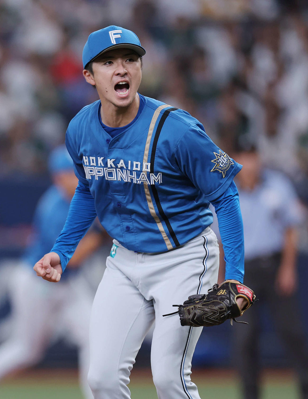 オリックス対日本ハム　7回裏オリックス2死一、二塁、渡部を空振り三振に仕留め、雄たけびを上げる上沢（撮影・前田充）