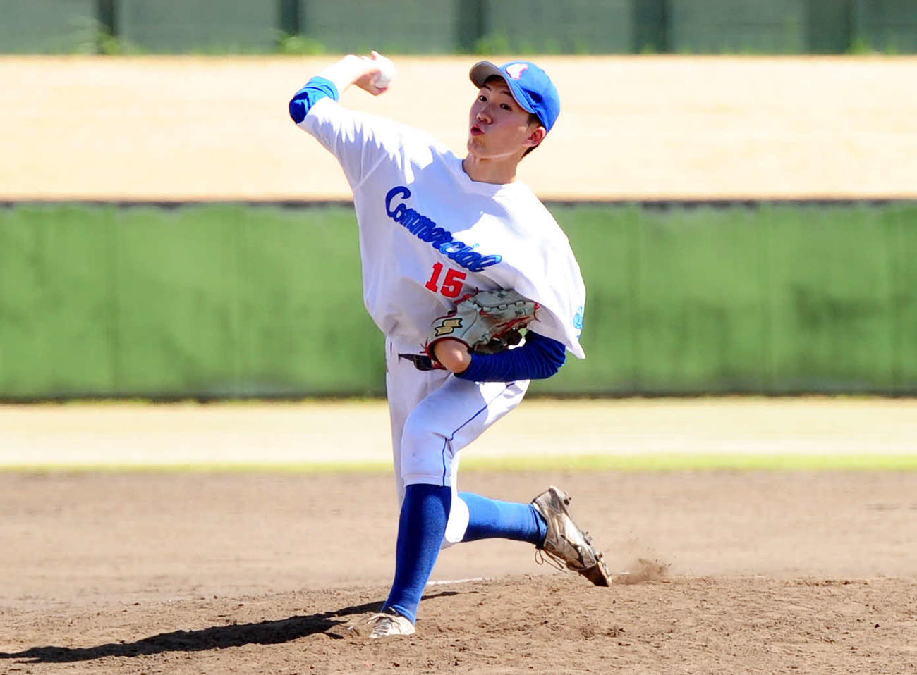 新潟コンマーシャル倶楽部対野田サンダース　9回を8安打無失点で初完投初完封の新潟コンマーシャル倶楽部の五十嵐翔