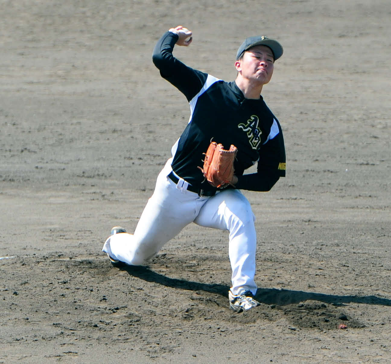 佐渡軍団対全新潟ブラックス　7回4安打無失点と好投した全新潟ブラックスの井上