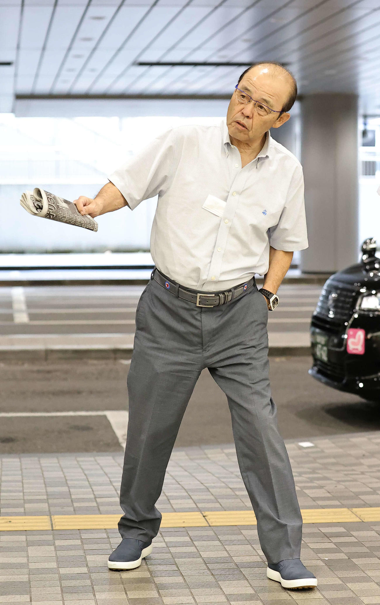 横浜から移動する阪神岡田監督（撮影・上田博志）