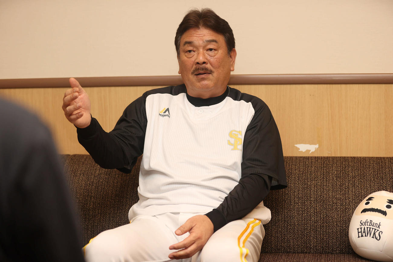 天理高時代の思い出を振り返る藤本監督（撮影・冨田成美）