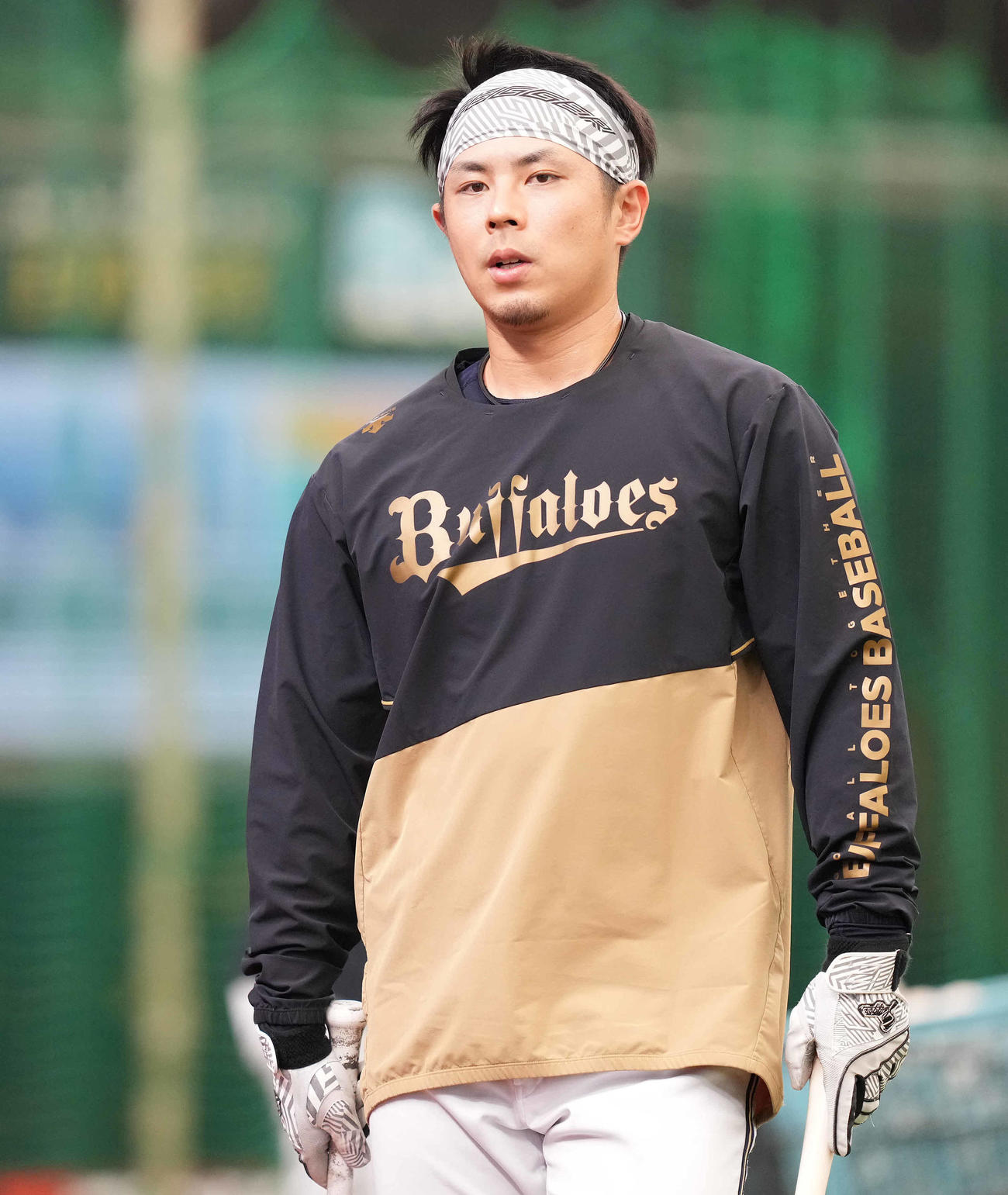 西武対オリックス　試合前練習に臨むオリックス若月（撮影・鈴木みどり）