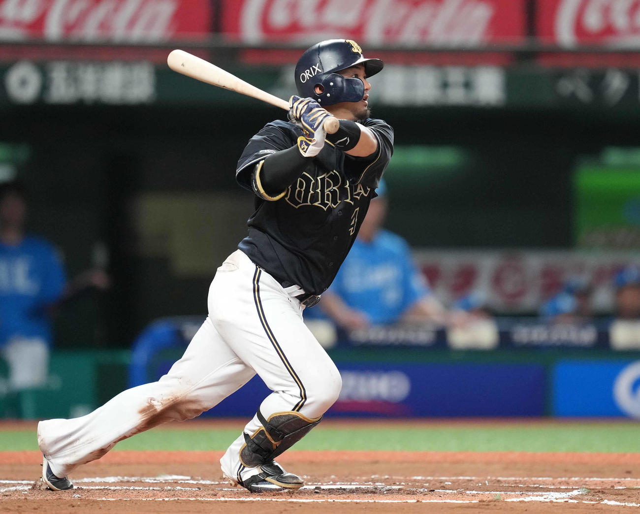 西武対オリックス　6回表オリックス無死二塁、右前打を放つ森（撮影・鈴木みどり）