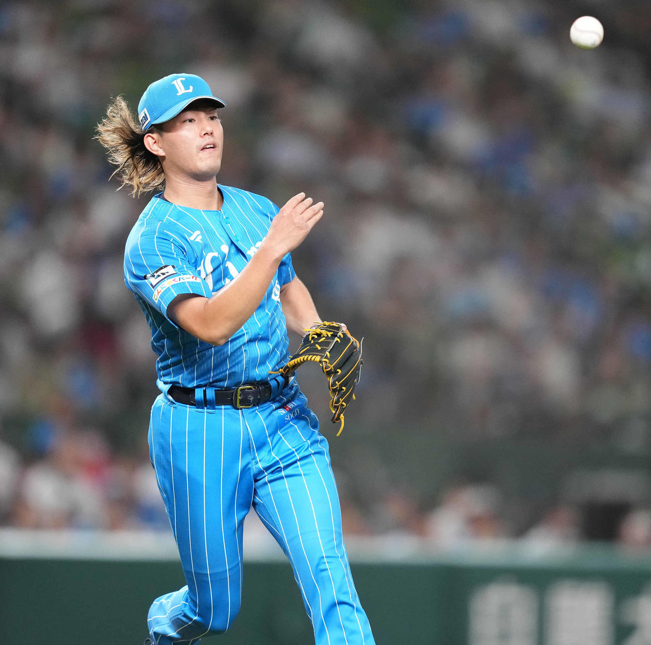 西武対オリックス　4回表オリックス2死、西野の打球を一塁へ送球し、投ゴロに仕留める今井（撮影・鈴木みどり）