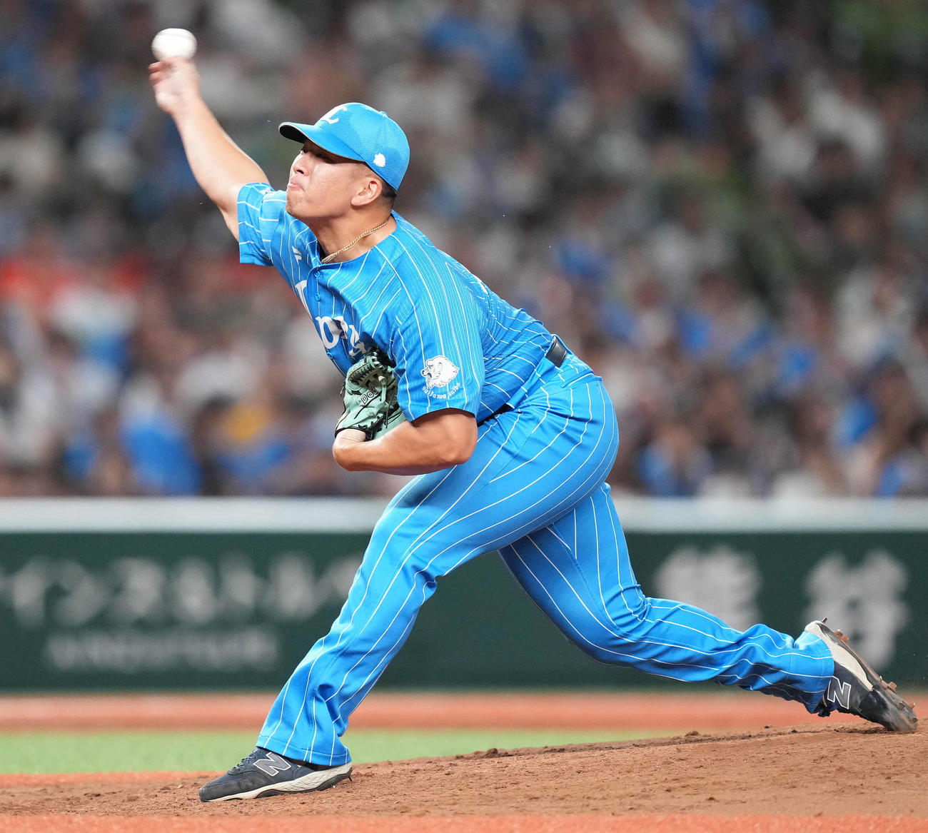 西武対オリックス　8回表から3番手で登板した西武ボー（撮影・鈴木みどり）