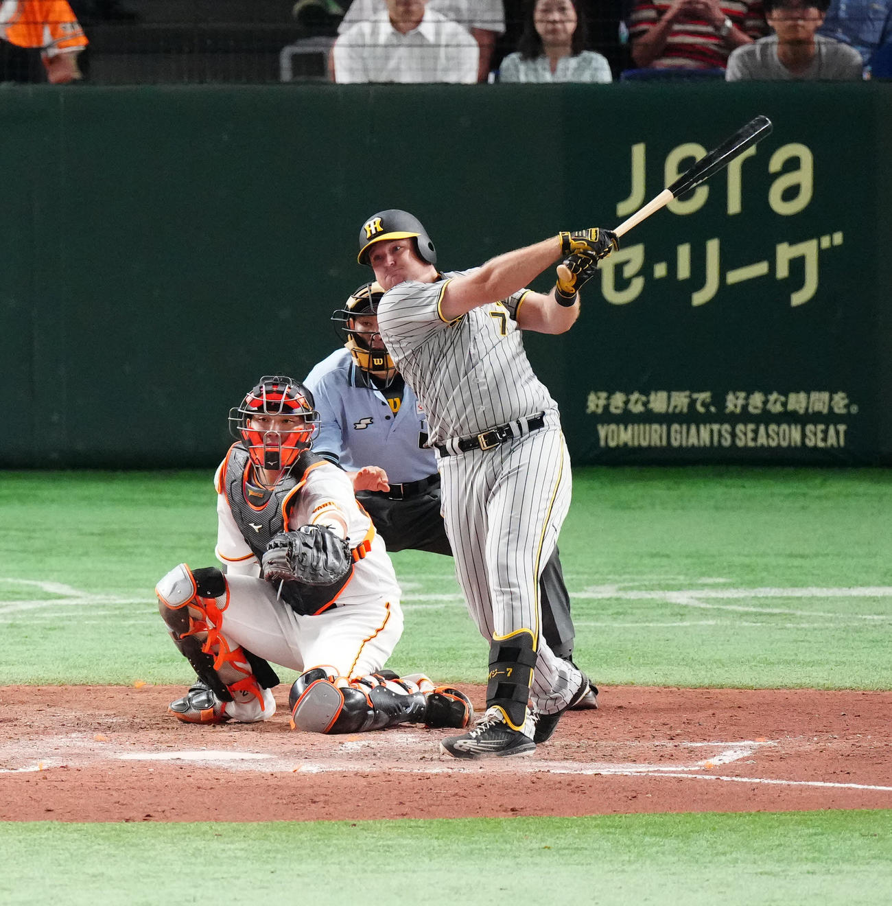 巨人対阪神　5回表阪神1死三塁、適時打を放つノイジー（撮影・江口和貴）