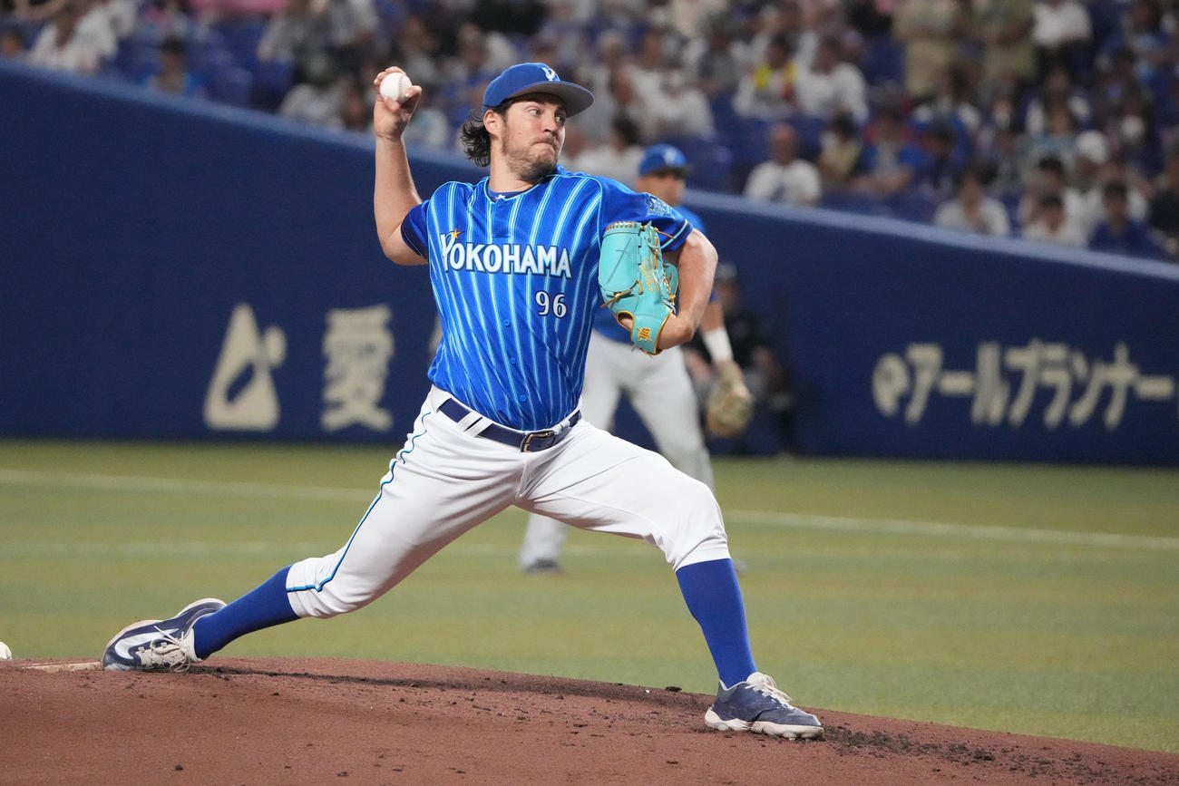 中日対DeNA DeNA先発のバウアー（撮影・森本幸一）