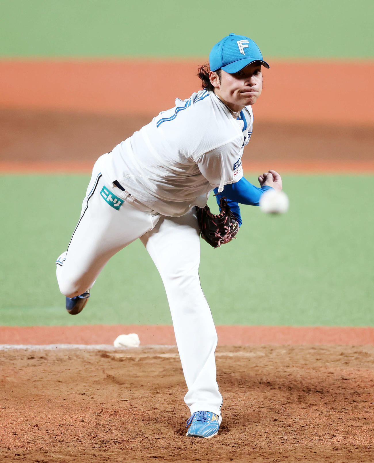 西武対日本ハム　力投する日本ハム先発の伊藤（撮影・鈴木正人）