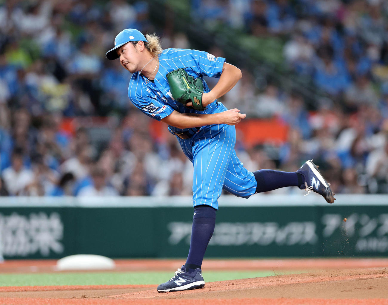 西武対日本ハム　力投する西武先発の高橋（撮影・鈴木正人）