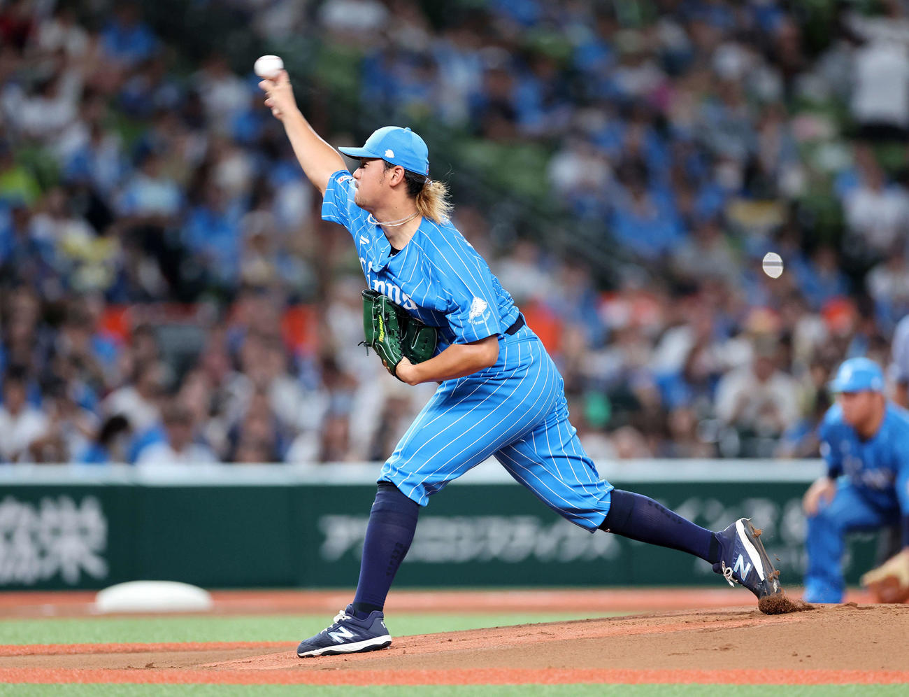 西武対日本ハム　力投する西武先発の高橋（撮影・鈴木正人）