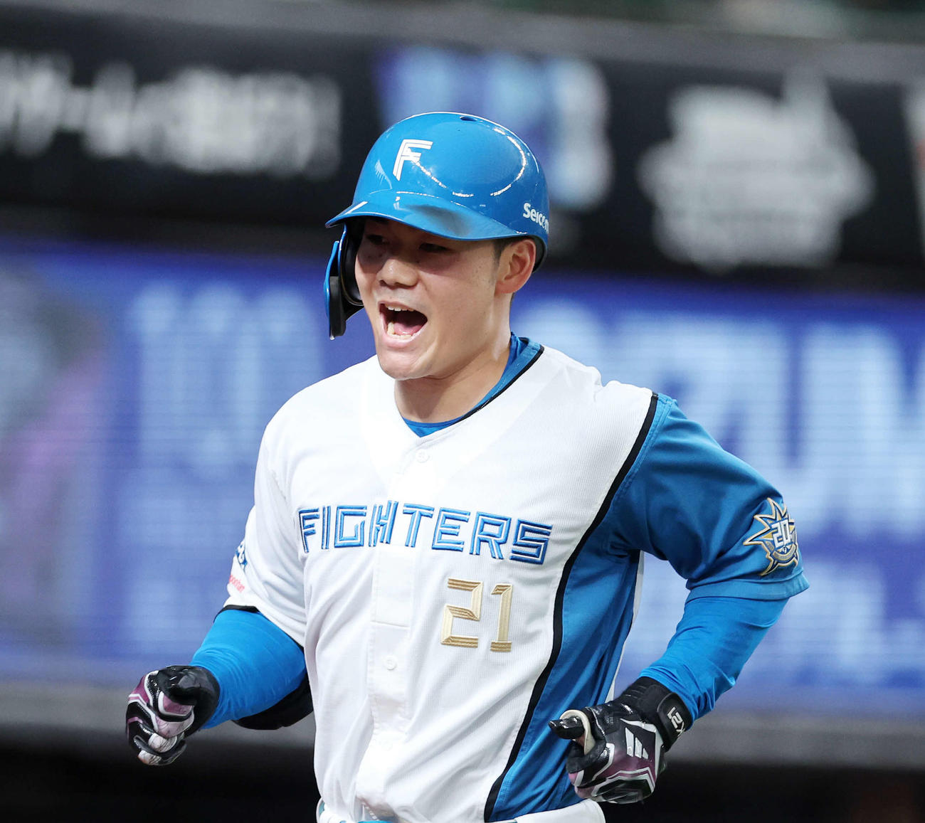 西武対日本ハム　1回表日本ハム2死、清宮は右越えソロ本塁打を放ち雄たけびを上げる（撮影・鈴木正人）