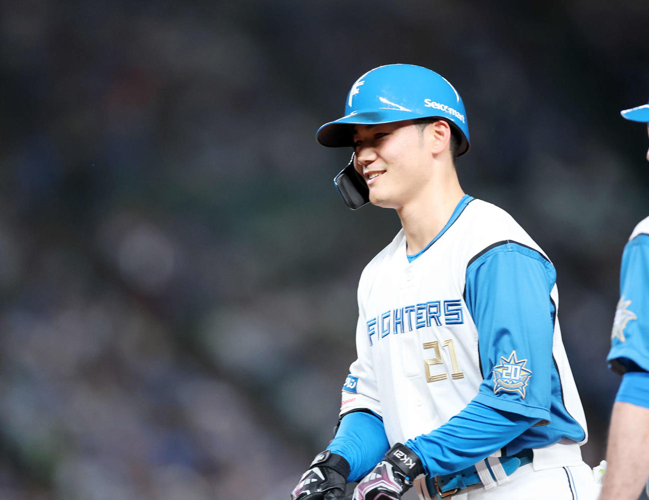 西武対日本ハム　6回表日本ハム2死二塁、清宮は中前適時打を放ち笑顔を見せる（撮影・鈴木正人）