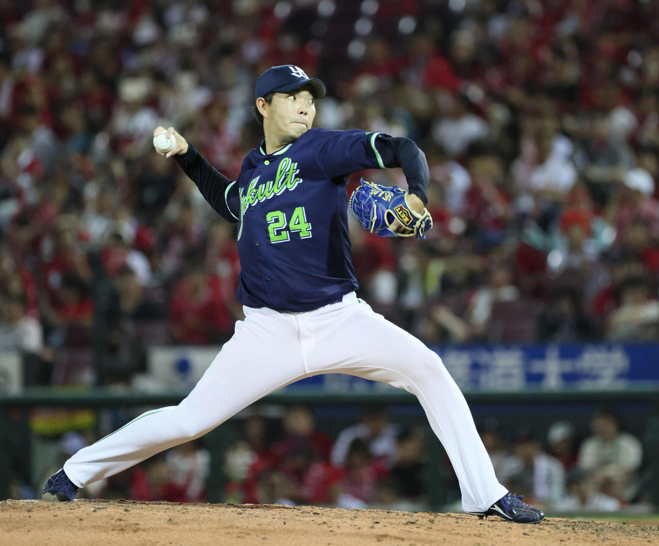 広島対ヤクルト　7回裏広島、ヤクルト4番手の星（撮影・加藤孝規）
