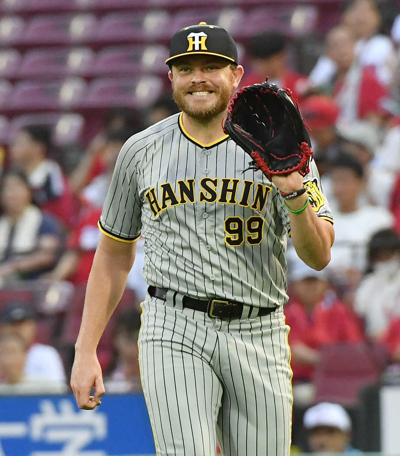 笑顔を見せる阪神ビーズリー（2023年8月17日撮影）