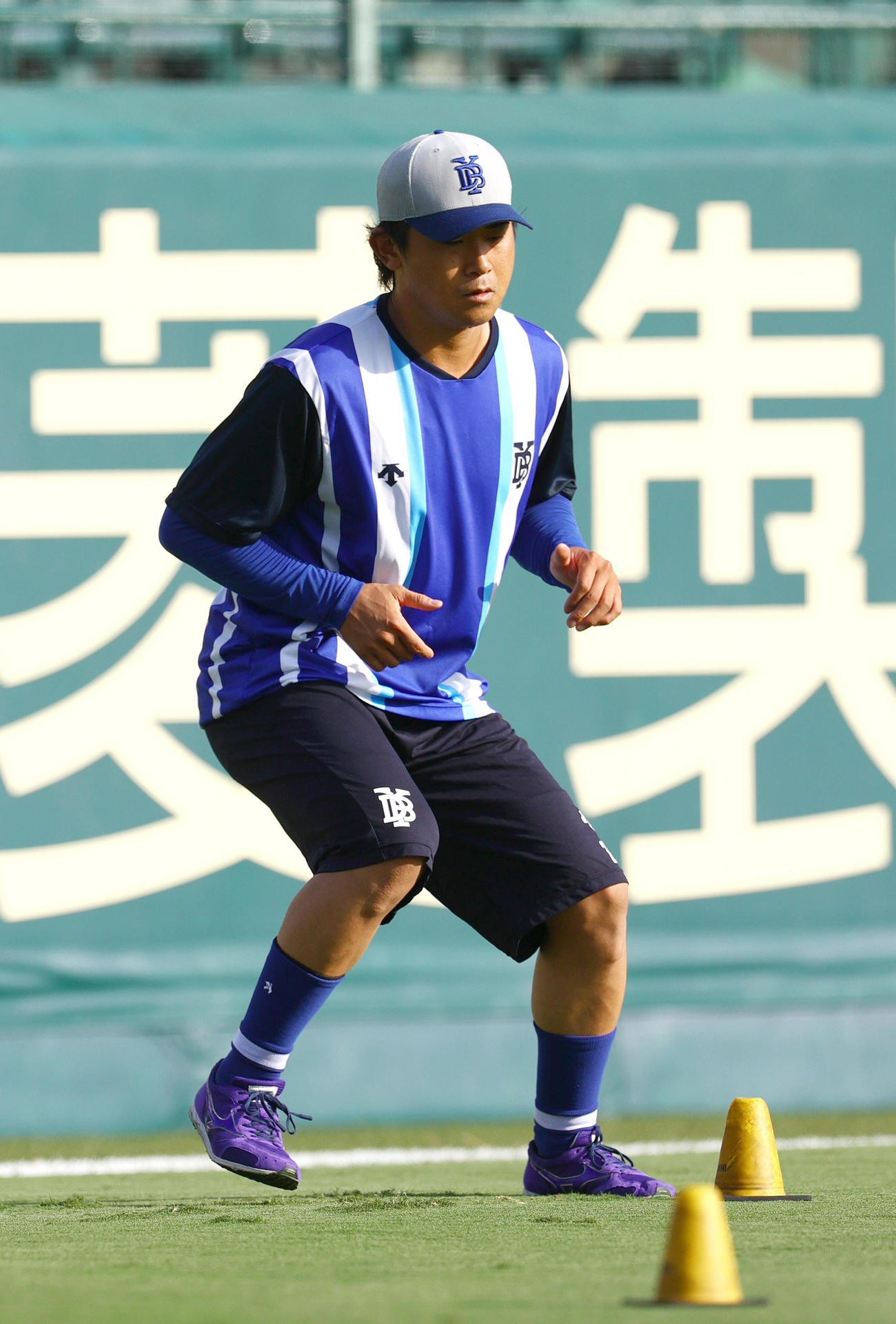 甲子園球場で練習するDeNA今永（撮影・上山淳一）