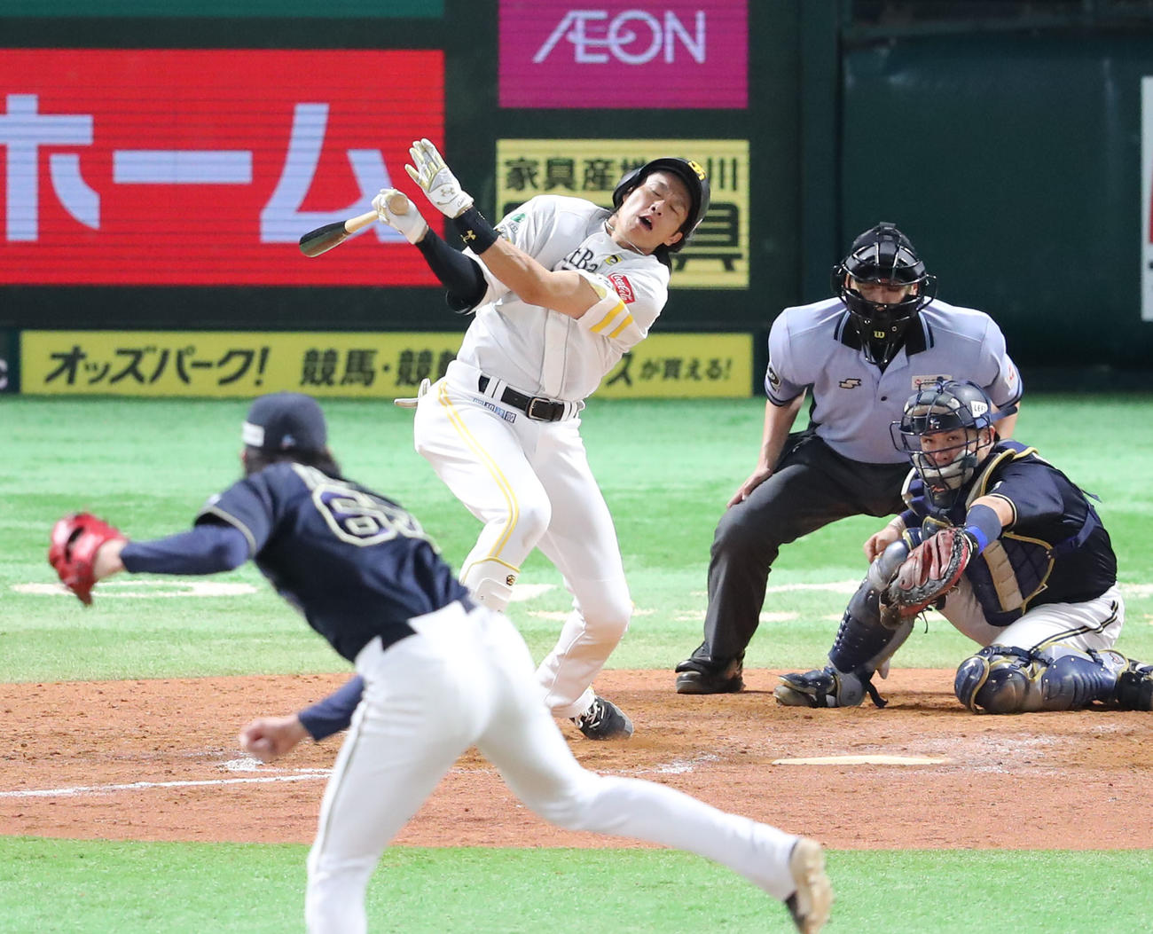 ソフトバンク対オリックス　9回裏ソフトバンク2死、柳田は空振りの三振に終わる（撮影・梅根麻紀）