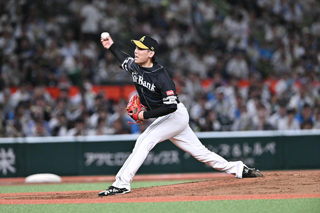 西武対ソフトバンク　ソフトバンク先発の石川（撮影・滝沢徹郎）