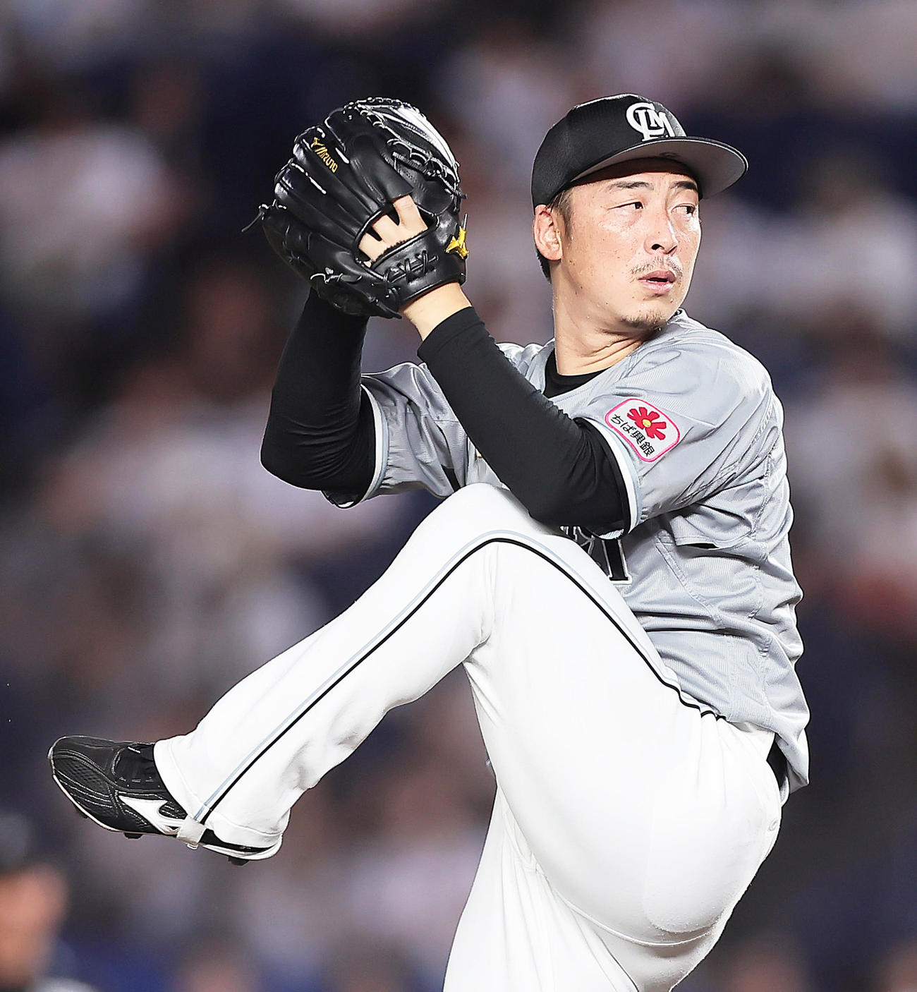 ロッテ対楽天　ロッテ先発の美馬（撮影・足立雅史）