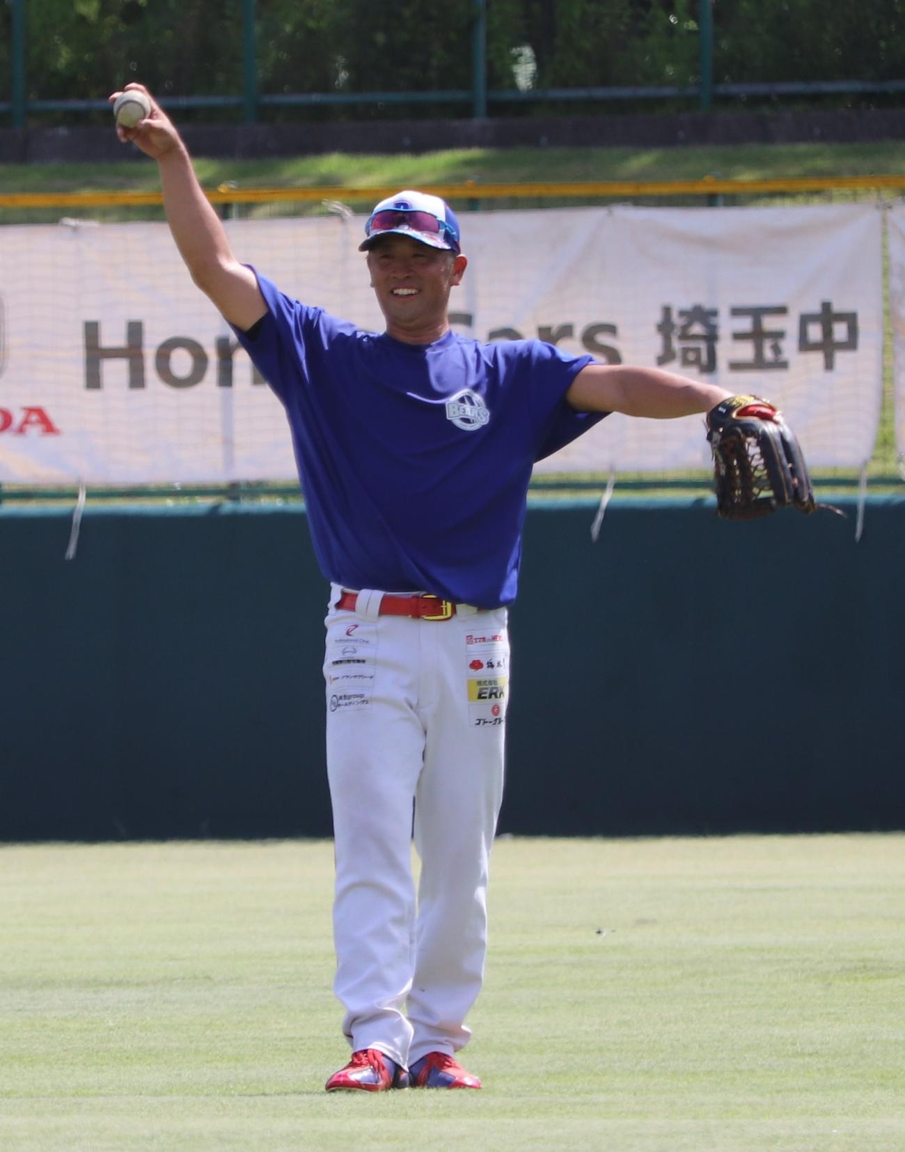 引退セレモニー前の練習に臨むBC・埼玉の清田（撮影・古川真弥）