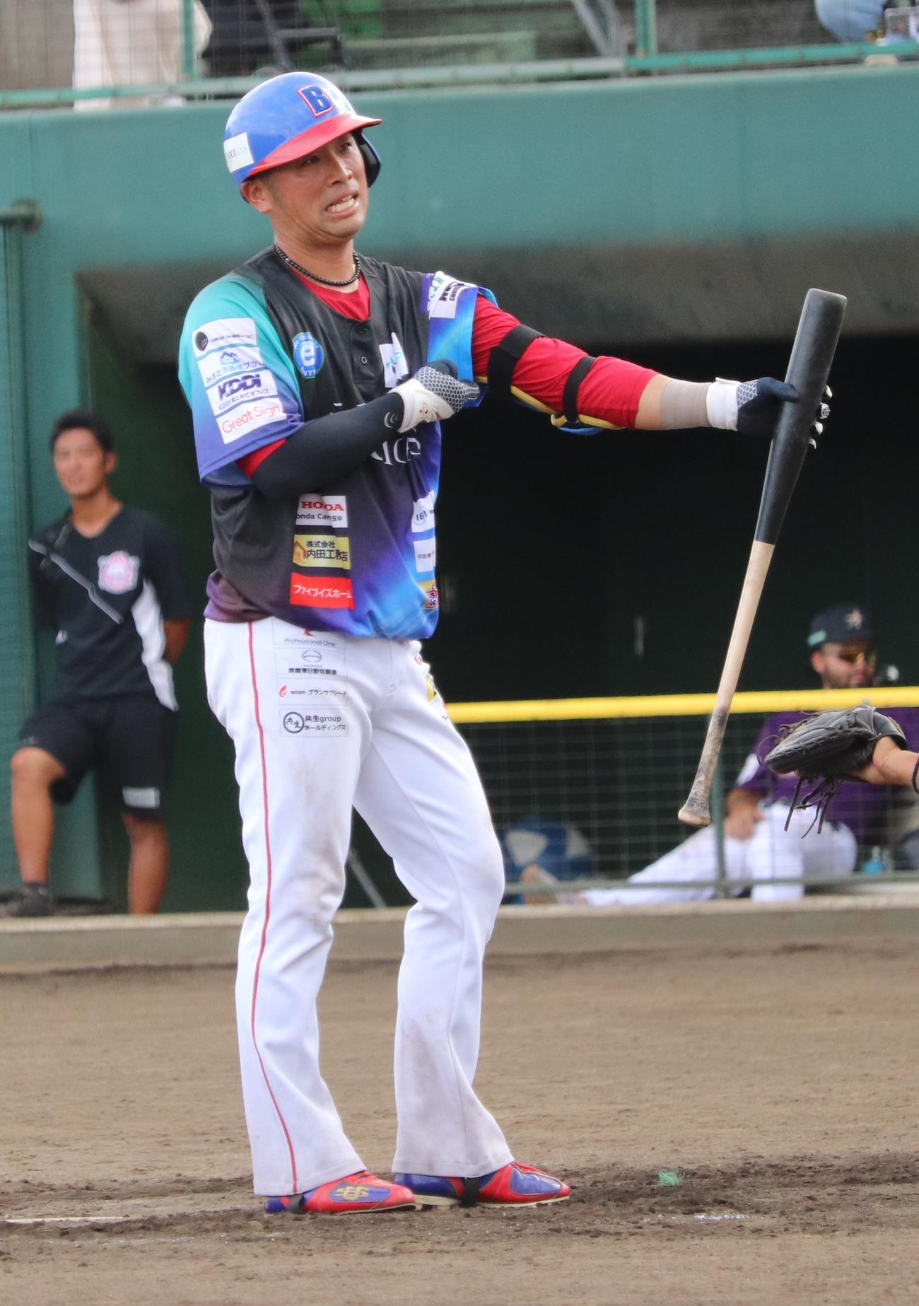 埼玉対茨城　5回裏埼玉無死走者なし、四球を選んだ清田（撮影・古川真弥）